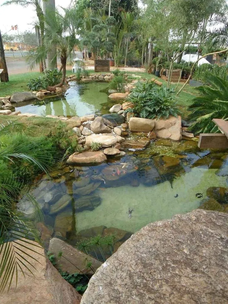 piscina de piedra natural